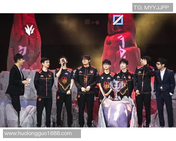 CSGO战术解析：深入剖析FPX在比赛中的反击策略与执行