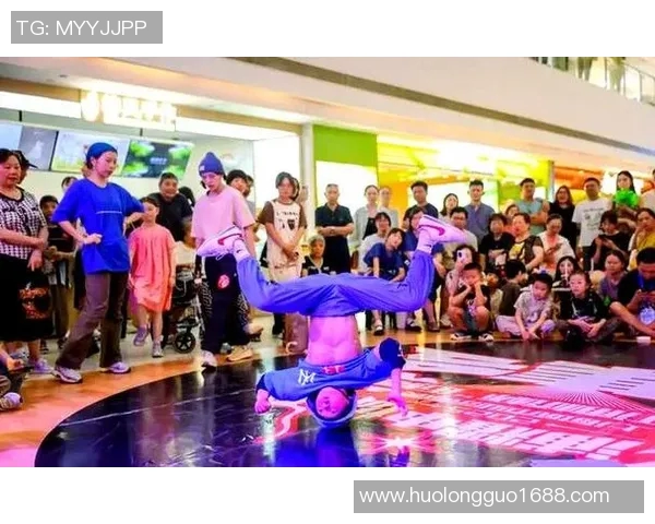 上海街舞队在世界街舞大赛中的速度表现精彩点评与分析 上海街舞队在世界街舞大赛中的速度表现精彩点评与分析